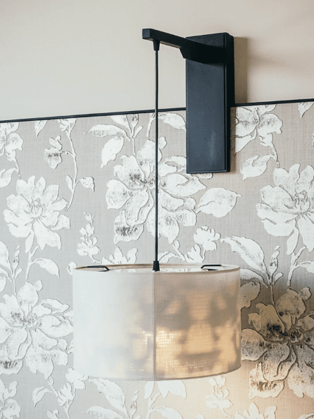Empapelado de pared en una habitación